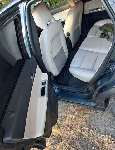 Синий Вольво В50, объемом двигателя 1.56 л и пробегом 270 тыс. км за 8300 $, фото 2 на Automoto.ua