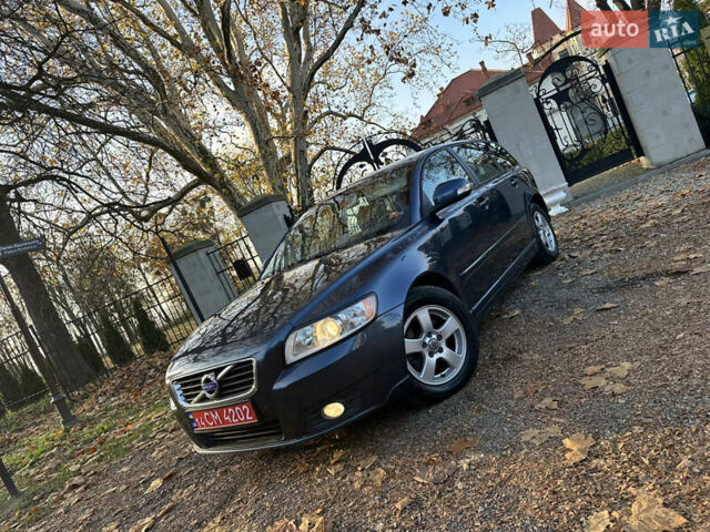 Синий Вольво В50, объемом двигателя 1.6 л и пробегом 234 тыс. км за 8300 $, фото 12 на Automoto.ua