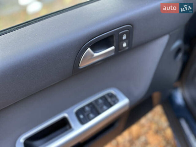 Синий Вольво В50, объемом двигателя 1.6 л и пробегом 234 тыс. км за 8300 $, фото 44 на Automoto.ua