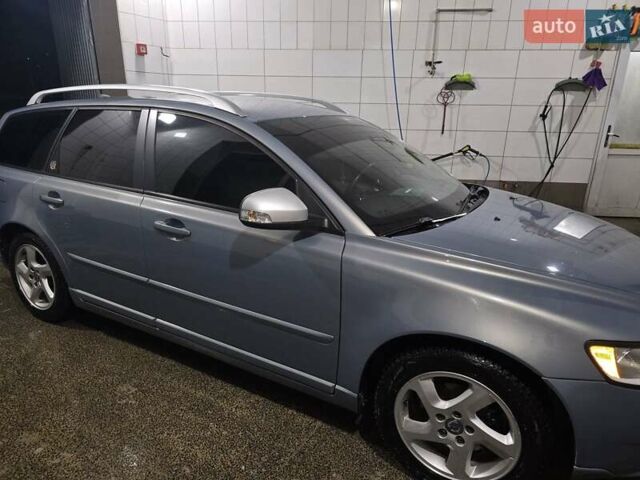 Синий Вольво В50, объемом двигателя 1.6 л и пробегом 217 тыс. км за 7500 $, фото 8 на Automoto.ua