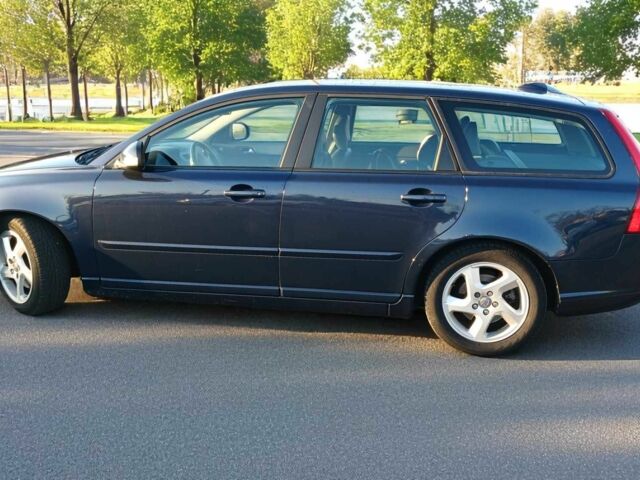 Синій Вольво V50, об'ємом двигуна 1.6 л та пробігом 226 тис. км за 7900 $, фото 3 на Automoto.ua