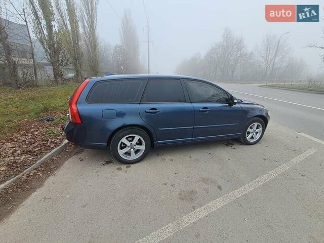 Синий Вольво В50, объемом двигателя 1.56 л и пробегом 219 тыс. км за 7800 $, фото 13 на Automoto.ua