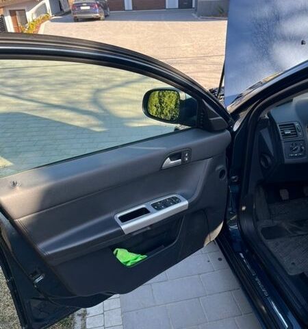 Синій Вольво V50, об'ємом двигуна 1.56 л та пробігом 288 тис. км за 7800 $, фото 14 на Automoto.ua