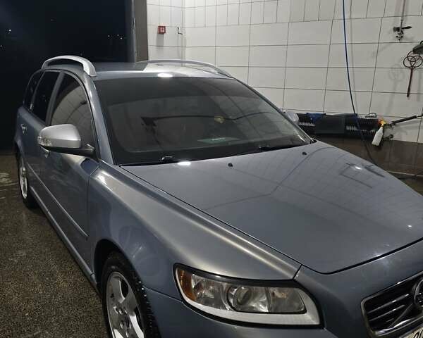 Синий Вольво В50, объемом двигателя 1.6 л и пробегом 217 тыс. км за 7500 $, фото 10 на Automoto.ua