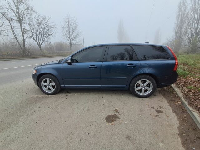 Синій Вольво V50, об'ємом двигуна 1.6 л та пробігом 220 тис. км за 7800 $, фото 3 на Automoto.ua