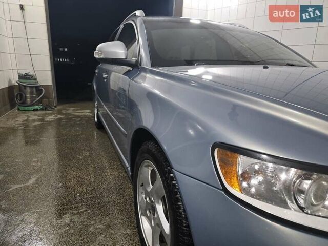 Синий Вольво В50, объемом двигателя 1.6 л и пробегом 217 тыс. км за 7500 $, фото 21 на Automoto.ua