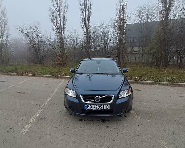 Синий Вольво В50, объемом двигателя 1.56 л и пробегом 219 тыс. км за 7800 $, фото 7 на Automoto.ua