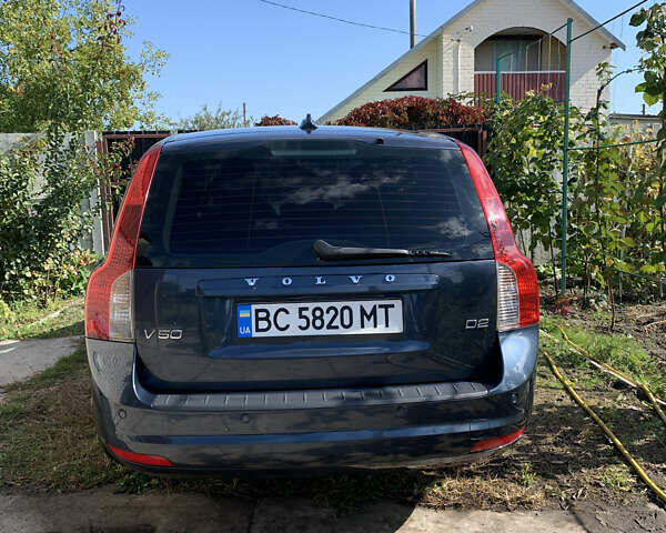 Синій Вольво V50, об'ємом двигуна 1.6 л та пробігом 230 тис. км за 8000 $, фото 5 на Automoto.ua