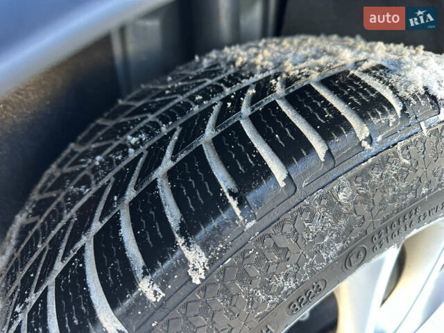 Синий Вольво В50, объемом двигателя 2 л и пробегом 209 тыс. км за 9700 $, фото 17 на Automoto.ua