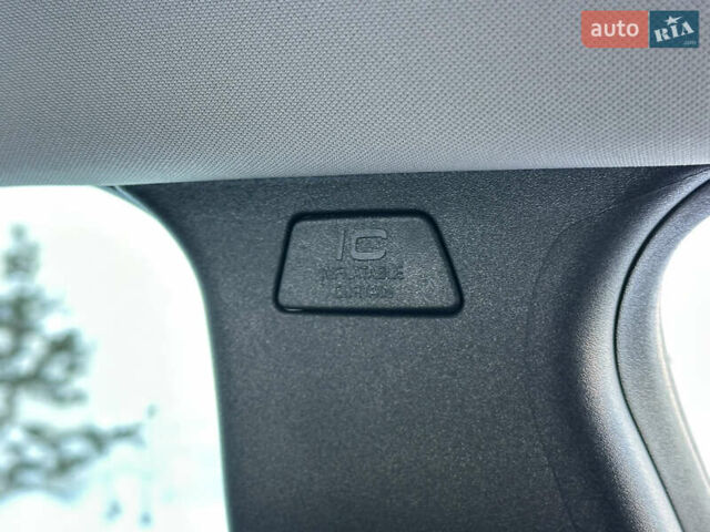 Синий Вольво В50, объемом двигателя 2 л и пробегом 209 тыс. км за 9700 $, фото 44 на Automoto.ua