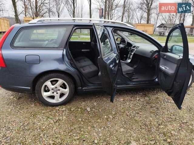 Синий Вольво В50, объемом двигателя 1.6 л и пробегом 212 тыс. км за 7950 $, фото 15 на Automoto.ua