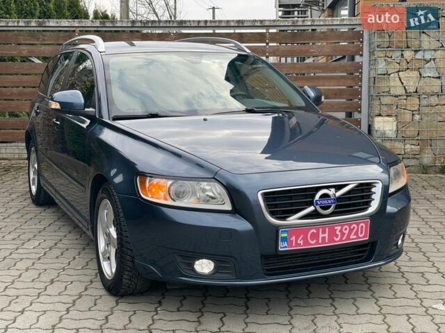 Синий Вольво В50, объемом двигателя 1.6 л и пробегом 193 тыс. км за 7499 $, фото 26 на Automoto.ua