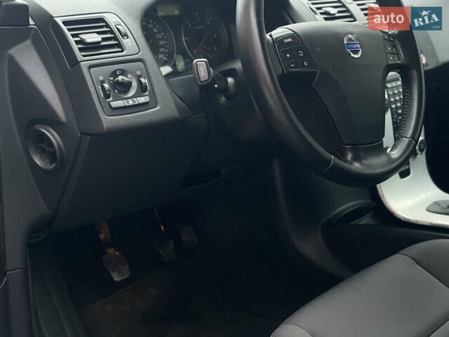 Синій Вольво V50, об'ємом двигуна 1.6 л та пробігом 193 тис. км за 7699 $, фото 34 на Automoto.ua