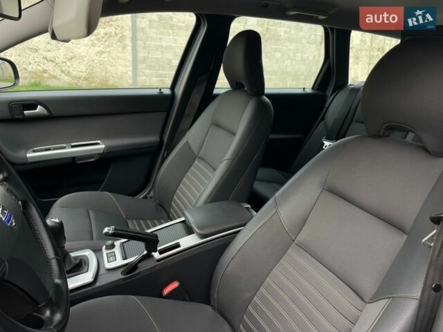 Синий Вольво В50, объемом двигателя 1.6 л и пробегом 193 тыс. км за 7499 $, фото 4 на Automoto.ua