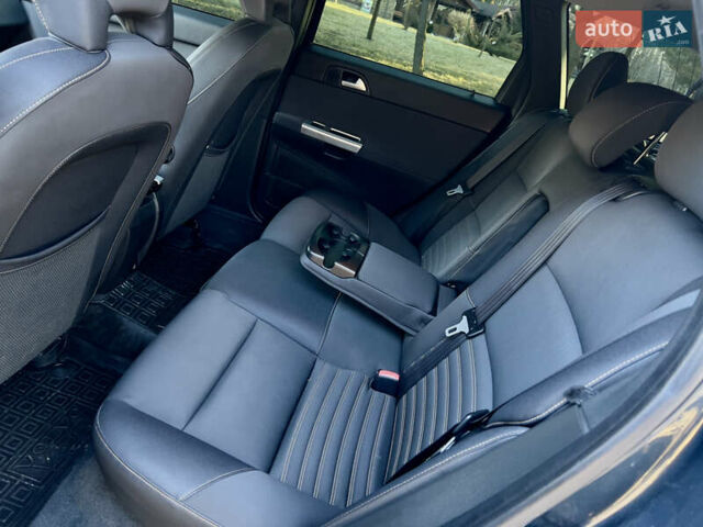 Синий Вольво В50, объемом двигателя 1.6 л и пробегом 300 тыс. км за 7100 $, фото 47 на Automoto.ua