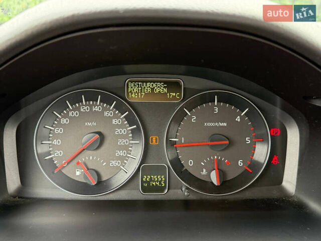 Синій Вольво V50, об'ємом двигуна 1.6 л та пробігом 227 тис. км за 7999 $, фото 47 на Automoto.ua