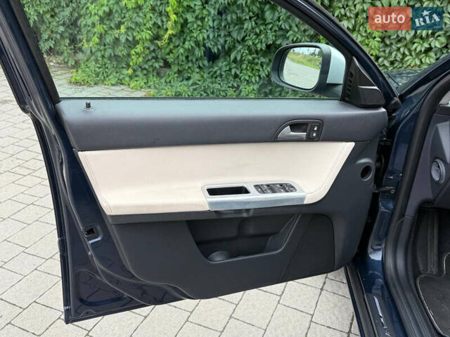 Синий Вольво В50, объемом двигателя 1.6 л и пробегом 227 тыс. км за 8600 $, фото 42 на Automoto.ua