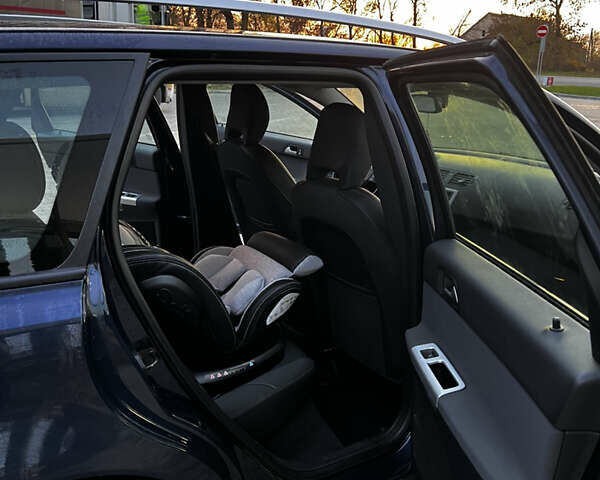 Синий Вольво В50, объемом двигателя 1.6 л и пробегом 211 тыс. км за 8500 $, фото 8 на Automoto.ua