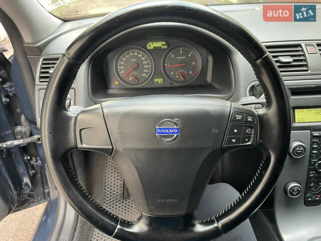 Вольво V50 2012 у Житомирі на Automoto.ua Синій Вольво V50, об'ємом двигуна 1.56 л та пробігом 268 тис. км за 7800 $, фото 14 на Automoto.ua