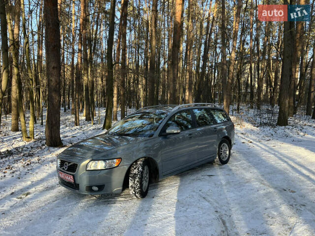 Синий Вольво В50, объемом двигателя 1.6 л и пробегом 220 тыс. км за 8450 $, фото 22 на Automoto.ua