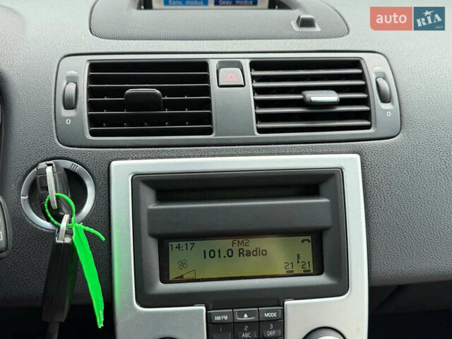 Синій Вольво V50, об'ємом двигуна 1.6 л та пробігом 227 тис. км за 7999 $, фото 49 на Automoto.ua