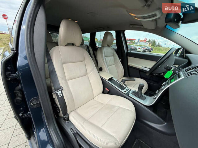 Синій Вольво V50, об'ємом двигуна 1.6 л та пробігом 227 тис. км за 7999 $, фото 27 на Automoto.ua