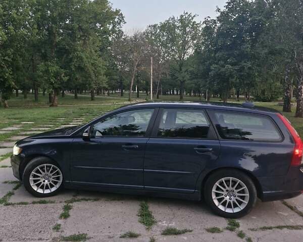 Синий Вольво В50, объемом двигателя 1.6 л и пробегом 248 тыс. км за 8200 $, фото 5 на Automoto.ua