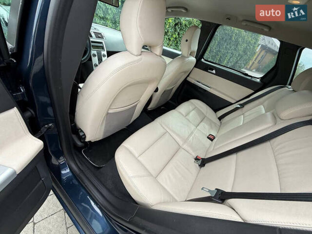 Синій Вольво V50, об'ємом двигуна 1.6 л та пробігом 227 тис. км за 7999 $, фото 40 на Automoto.ua