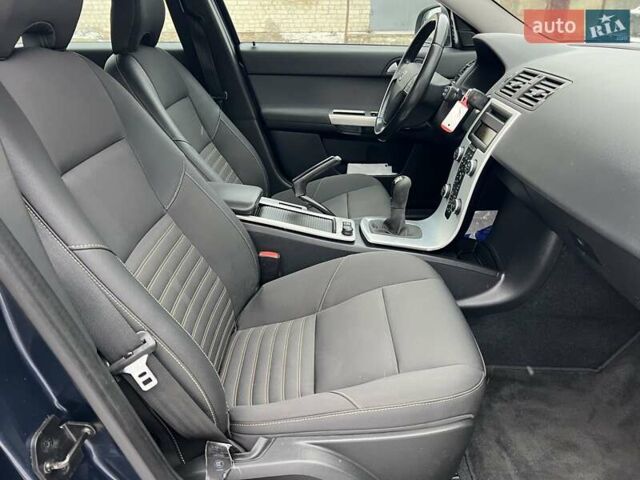 Синий Вольво В50, объемом двигателя 1.6 л и пробегом 195 тыс. км за 7990 $, фото 37 на Automoto.ua