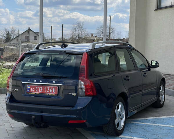 Синий Вольво В50, объемом двигателя 1.6 л и пробегом 210 тыс. км за 8350 $, фото 13 на Automoto.ua