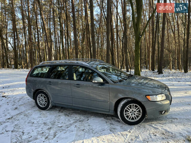 Синий Вольво В50, объемом двигателя 1.6 л и пробегом 220 тыс. км за 8450 $, фото 9 на Automoto.ua