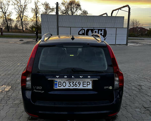 Синий Вольво В50, объемом двигателя 1.6 л и пробегом 211 тыс. км за 8500 $, фото 5 на Automoto.ua