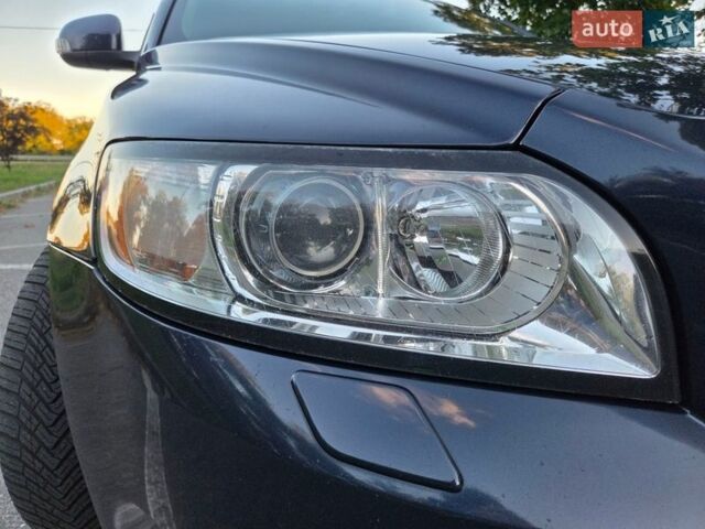 Синий Вольво В50, объемом двигателя 2 л и пробегом 184 тыс. км за 10700 $, фото 10 на Automoto.ua