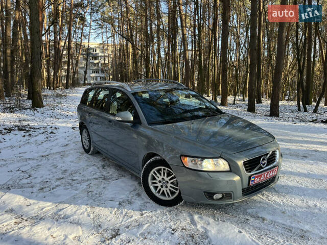 Синий Вольво В50, объемом двигателя 1.6 л и пробегом 220 тыс. км за 8450 $, фото 12 на Automoto.ua