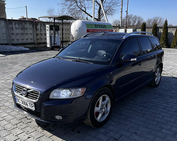 Синій Вольво V50, об'ємом двигуна 1.56 л та пробігом 230 тис. км за 9500 $, фото 2 на Automoto.ua