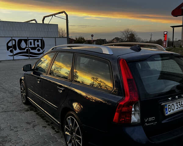 Синий Вольво В50, объемом двигателя 1.6 л и пробегом 211 тыс. км за 8500 $, фото 4 на Automoto.ua