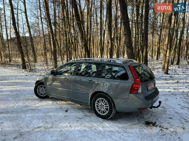 Синий Вольво В50, объемом двигателя 1.6 л и пробегом 220 тыс. км за 8450 $, фото 29 на Automoto.ua
