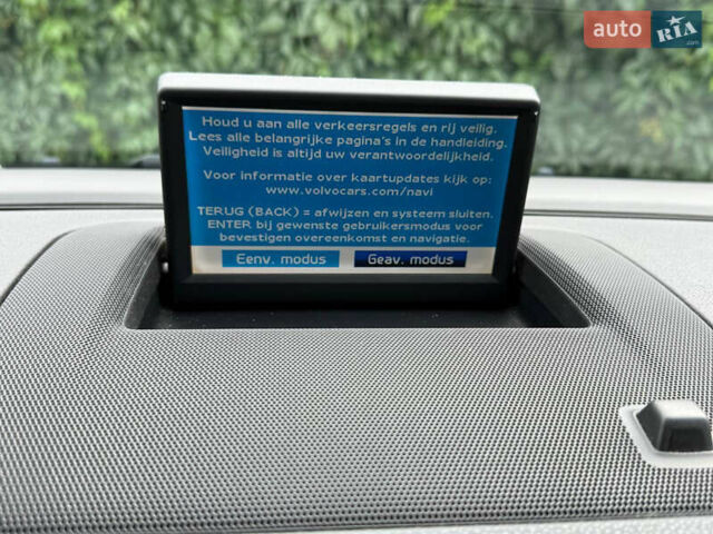 Синій Вольво V50, об'ємом двигуна 1.6 л та пробігом 227 тис. км за 7999 $, фото 48 на Automoto.ua