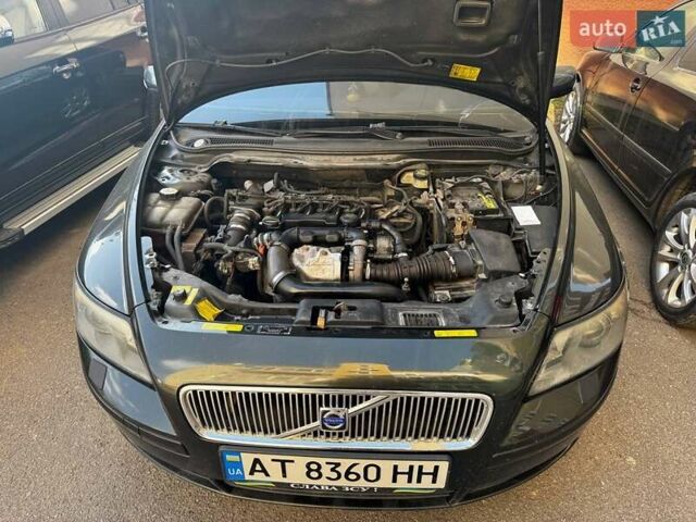 Зелений Вольво V50, об'ємом двигуна 1.6 л та пробігом 327 тис. км за 5000 $, фото 27 на Automoto.ua