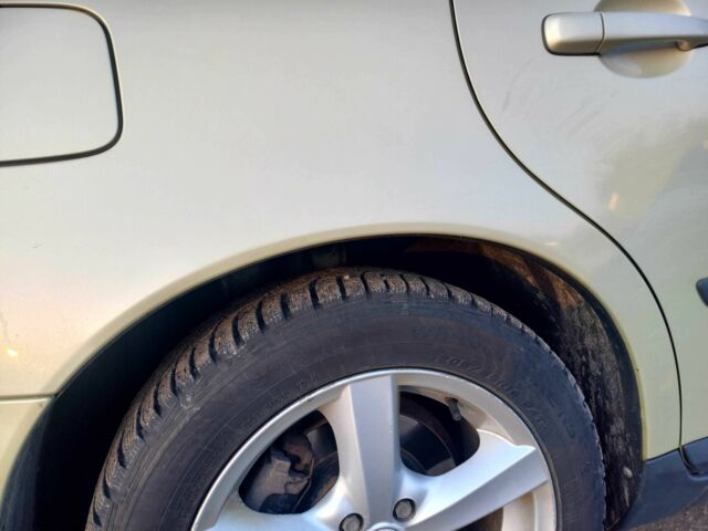 Зеленый Вольво В50, объемом двигателя 2.4 л и пробегом 332 тыс. км за 6000 $, фото 10 на Automoto.ua