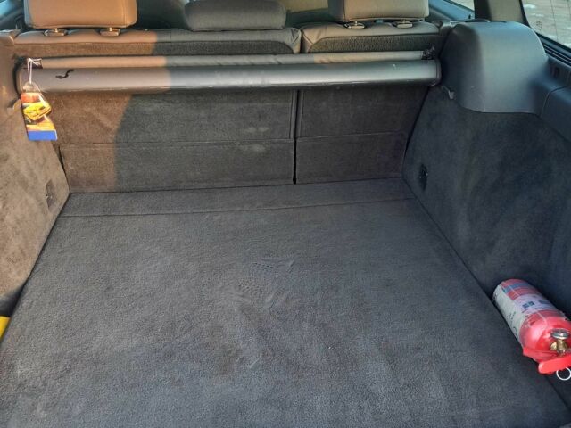 Зеленый Вольво В50, объемом двигателя 2.4 л и пробегом 332 тыс. км за 6000 $, фото 5 на Automoto.ua