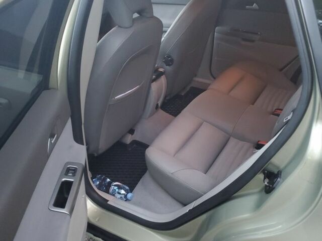 Зелений Вольво V50, об'ємом двигуна 1.6 л та пробігом 253 тис. км за 6099 $, фото 5 на Automoto.ua