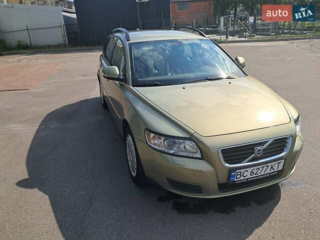 Зеленый Вольво В50, объемом двигателя 2 л и пробегом 228 тыс. км за 6700 $, фото 9 на Automoto.ua