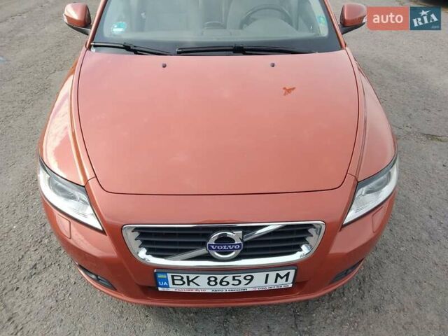 Оранжевый Вольво В50, объемом двигателя 2 л и пробегом 345 тыс. км за 8400 $, фото 14 на Automoto.ua
