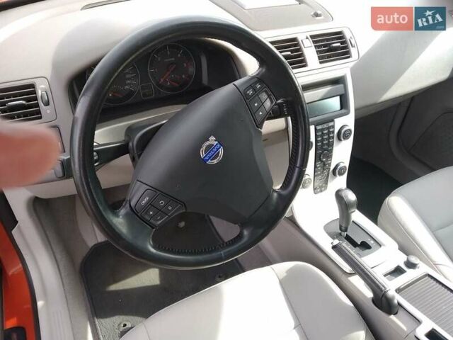 Оранжевый Вольво В50, объемом двигателя 2 л и пробегом 345 тыс. км за 8400 $, фото 17 на Automoto.ua