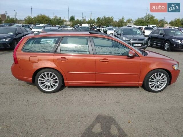 Оранжевый Вольво В50, объемом двигателя 2 л и пробегом 345 тыс. км за 8400 $, фото 32 на Automoto.ua