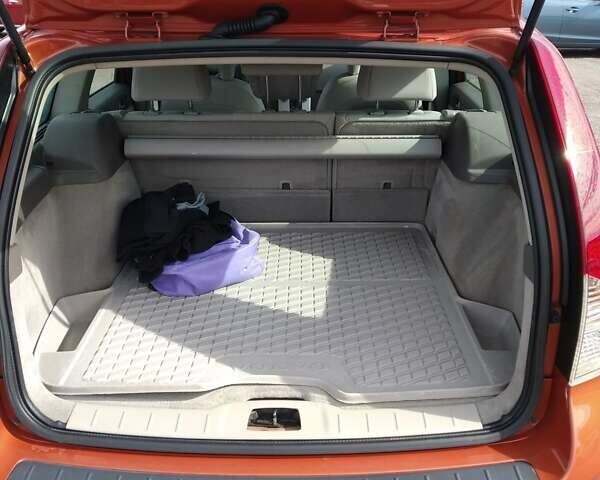 Оранжевый Вольво В50, объемом двигателя 2 л и пробегом 345 тыс. км за 8400 $, фото 30 на Automoto.ua