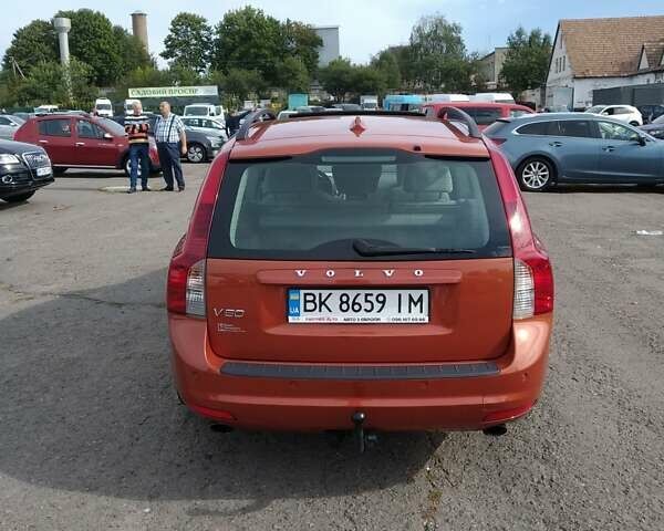 Оранжевый Вольво В50, объемом двигателя 2 л и пробегом 345 тыс. км за 8400 $, фото 31 на Automoto.ua