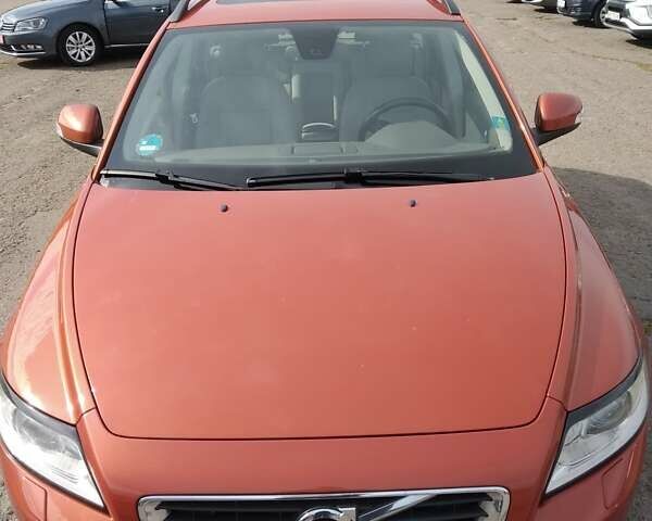 Оранжевый Вольво В50, объемом двигателя 2 л и пробегом 345 тыс. км за 8400 $, фото 13 на Automoto.ua