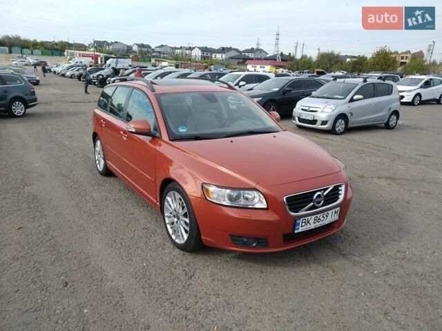 Оранжевый Вольво В50, объемом двигателя 2 л и пробегом 345 тыс. км за 8400 $, фото 26 на Automoto.ua
